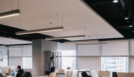 Meble w biurze – jak je wybrać, aby stworzyć stylową i praktyczną przestrzeń?